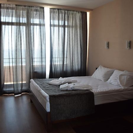 Viro Hotel Csornomorszk Kültér fotó