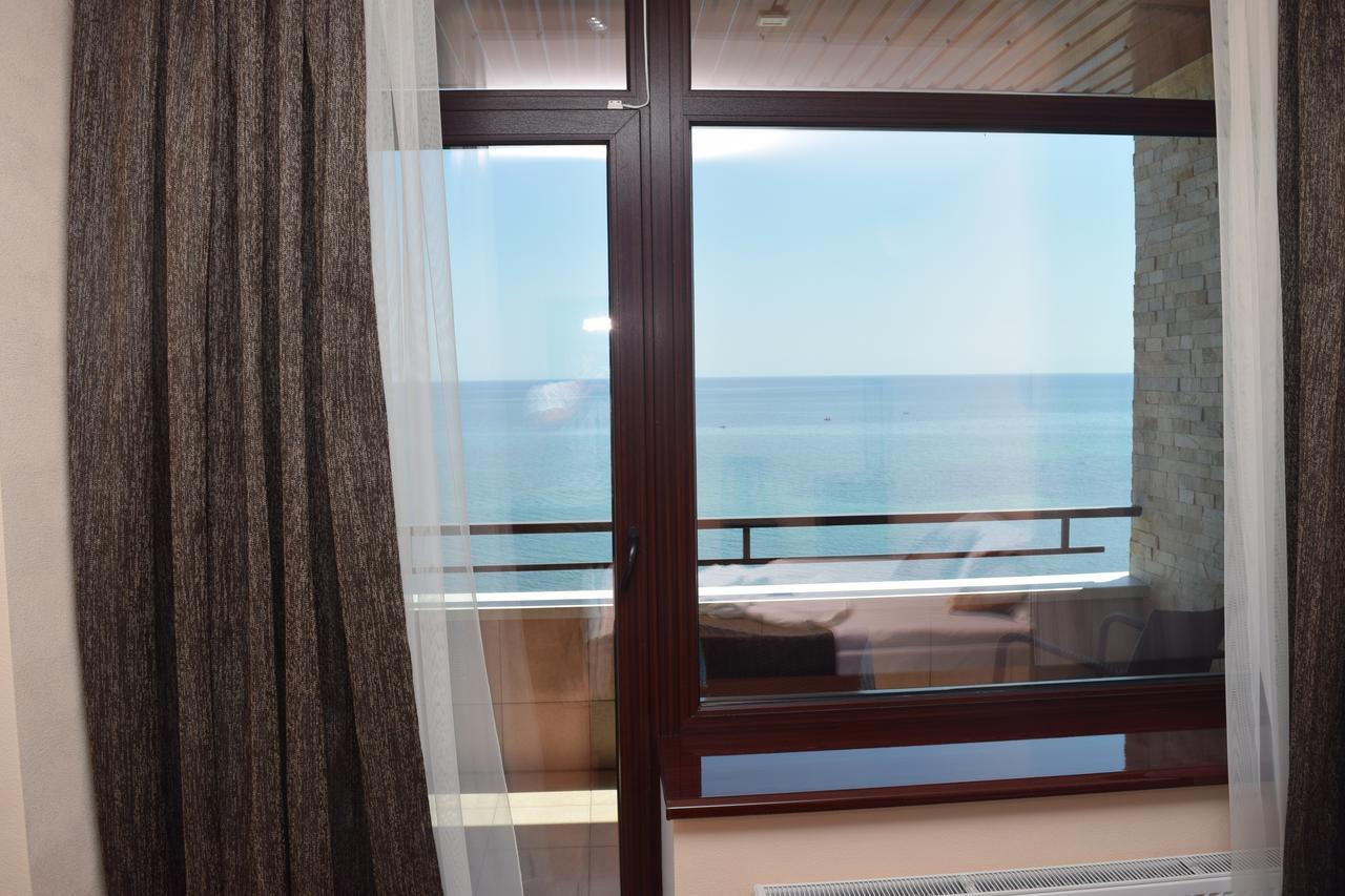 Viro Hotel Csornomorszk Kültér fotó