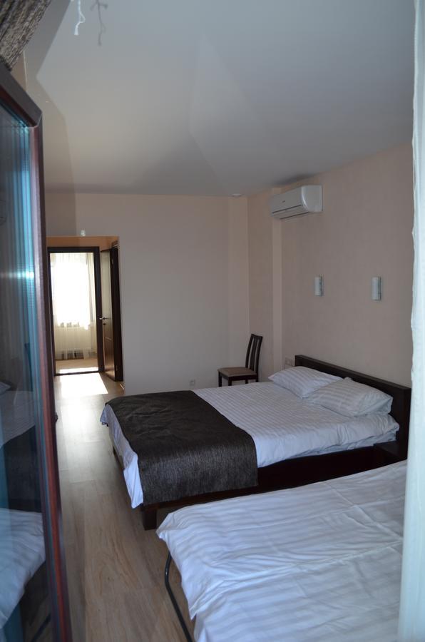 Viro Hotel Csornomorszk Kültér fotó